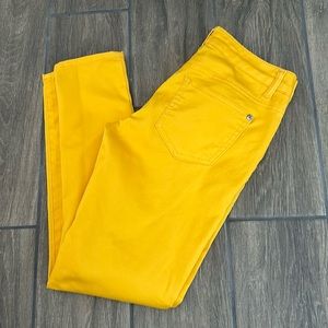 Celebrity Pink bright yellow pants. Size 1. Lightweight cotton blend. Soft EUC